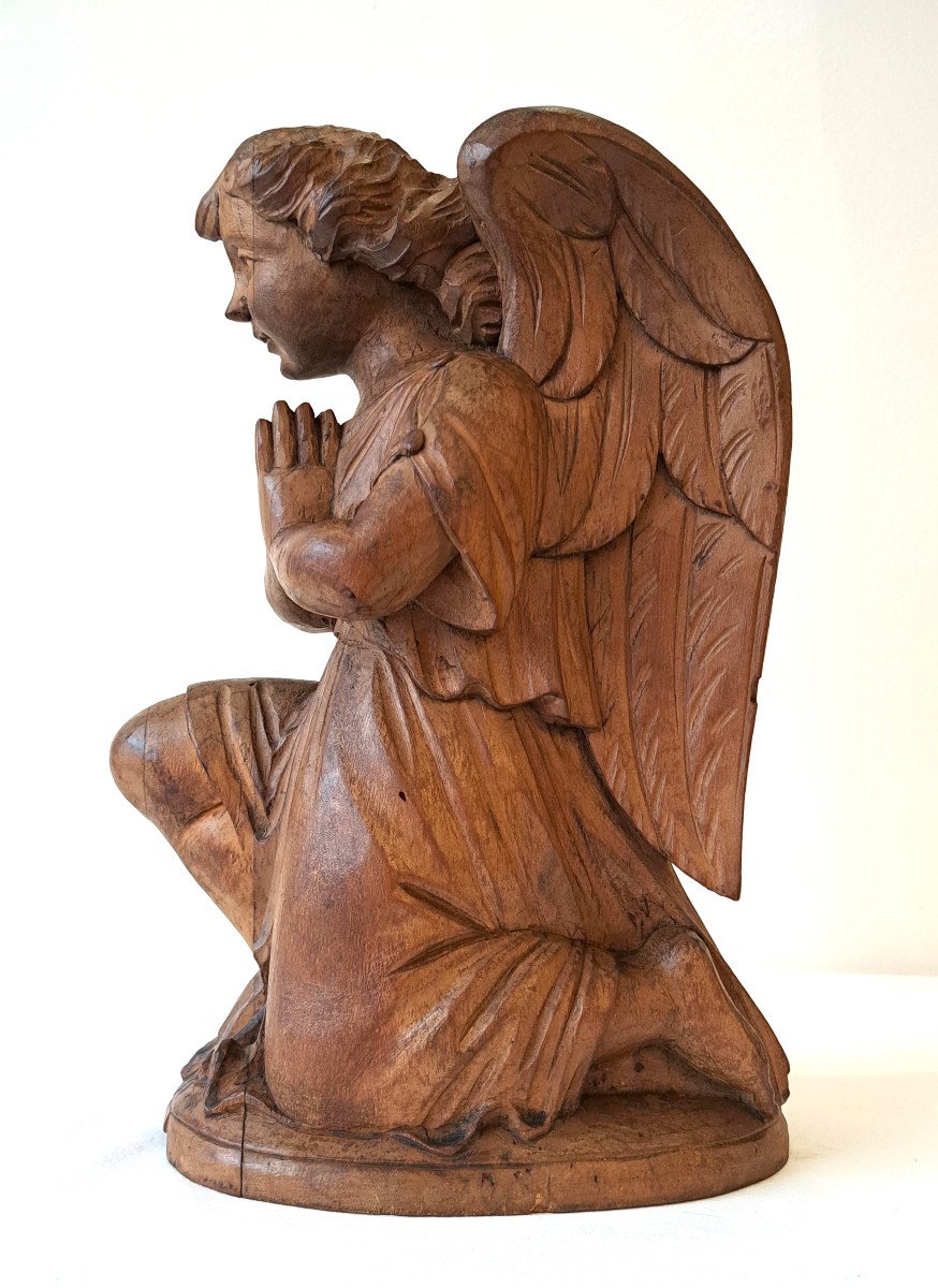 19th Century Carved Wooden Angel Sculpture-photo-3