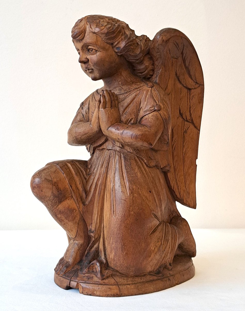 19th Century Carved Wooden Angel Sculpture-photo-2