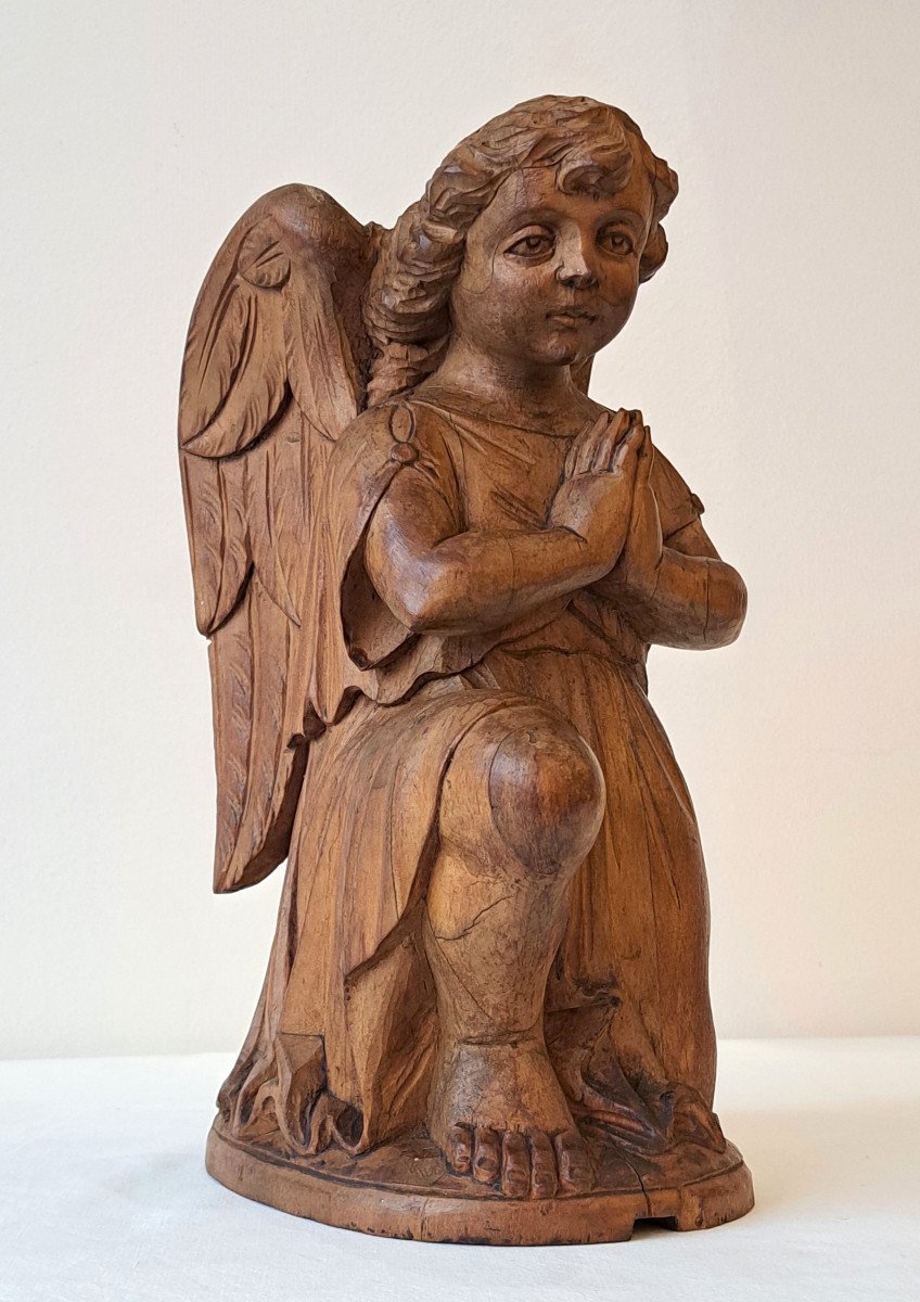 19th Century Carved Wooden Angel Sculpture-photo-5