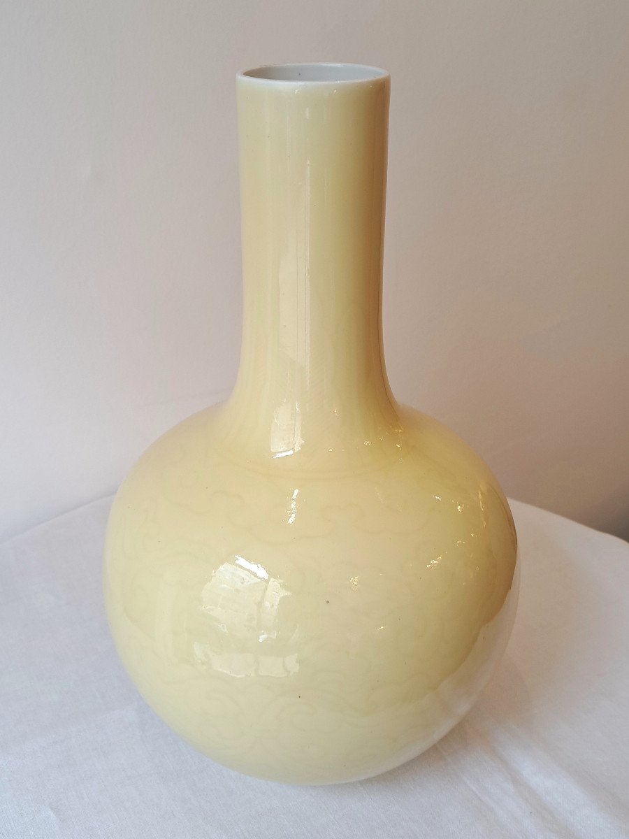 Vase Jaune En Porcelaine De Chine-photo-2