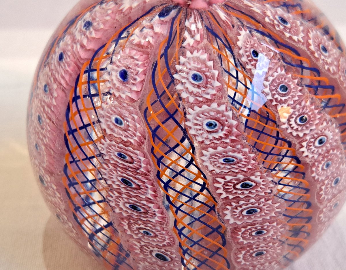 Murano – Boule Presse-papiers Latticino Rose Orange Bleu Et Blanc-photo-4