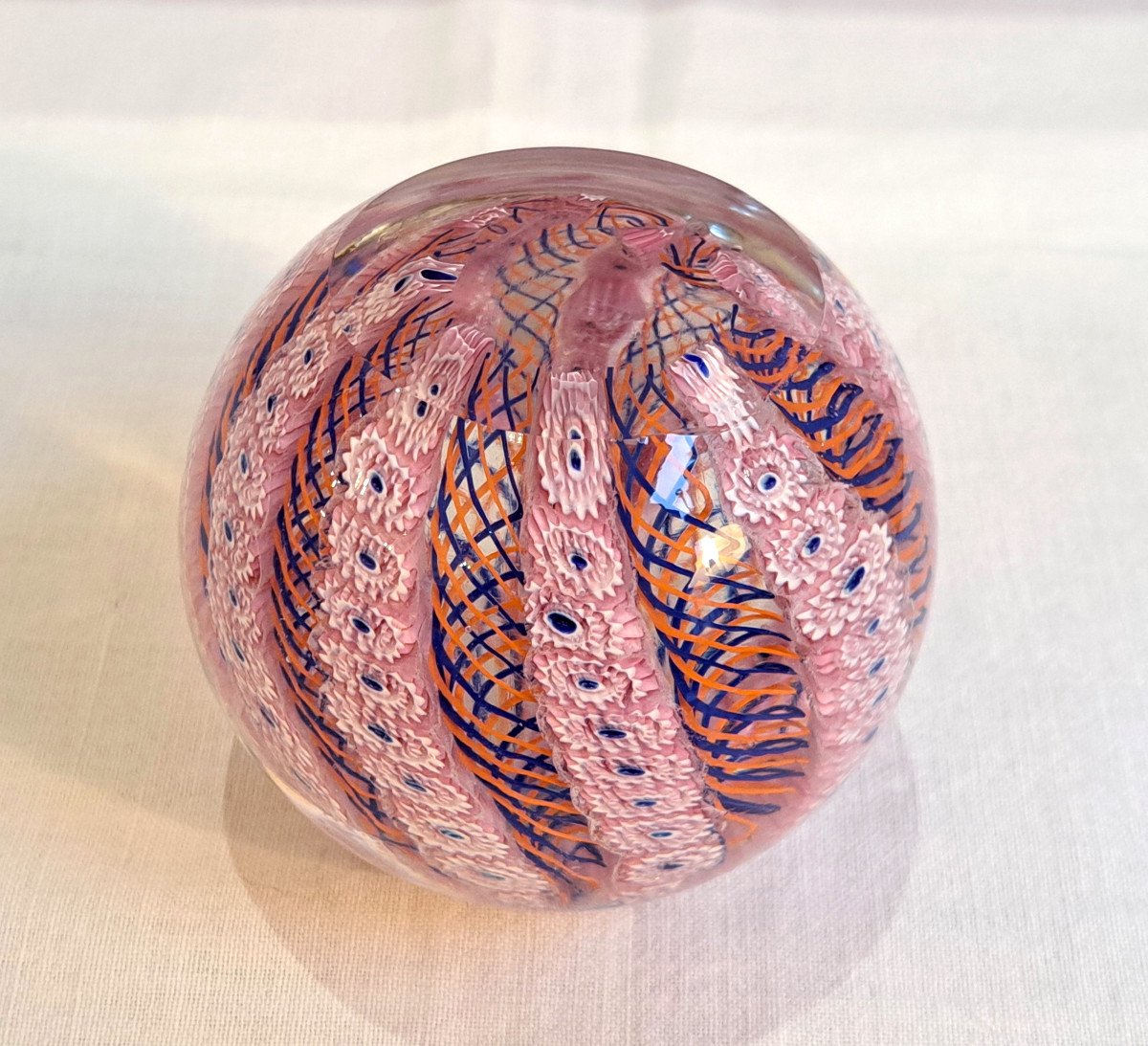 Murano – Boule Presse-papiers Latticino Rose Orange Bleu Et Blanc-photo-1