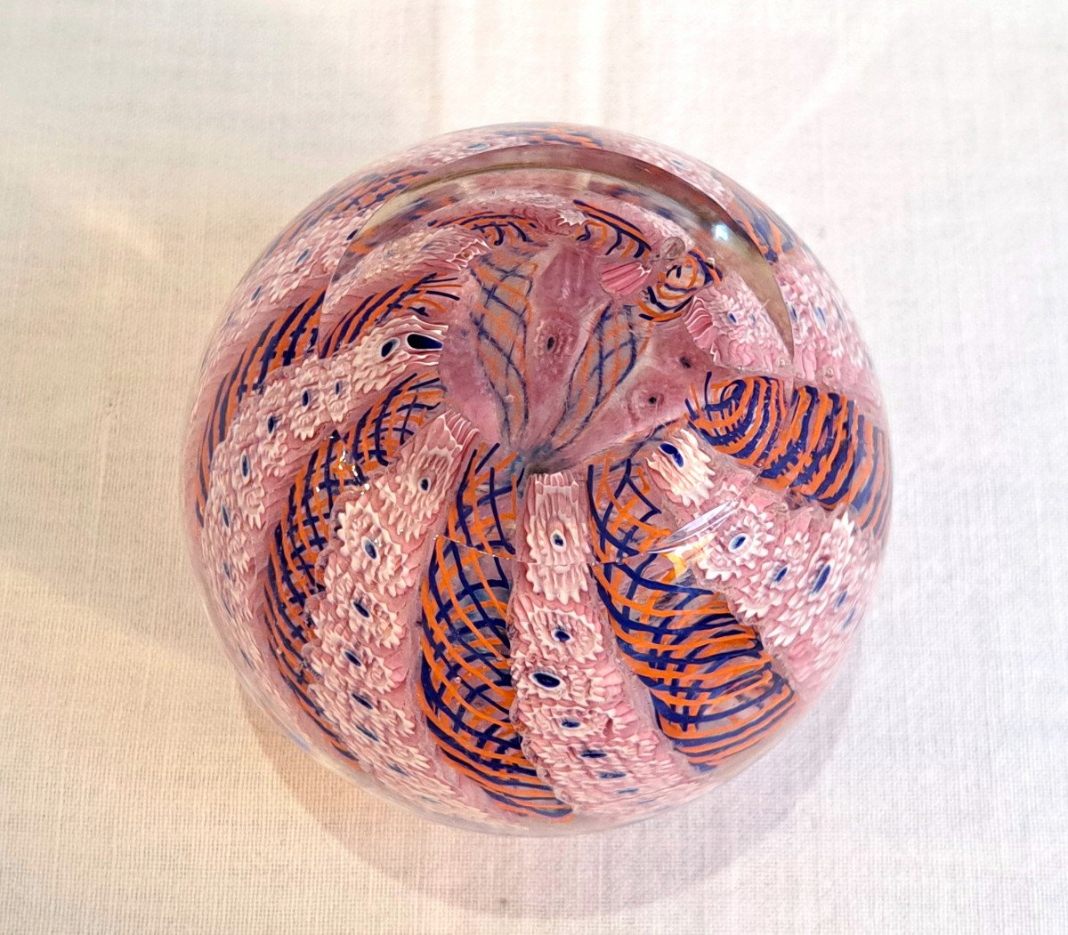 Murano – Boule Presse-papiers Latticino Rose Orange Bleu Et Blanc-photo-2