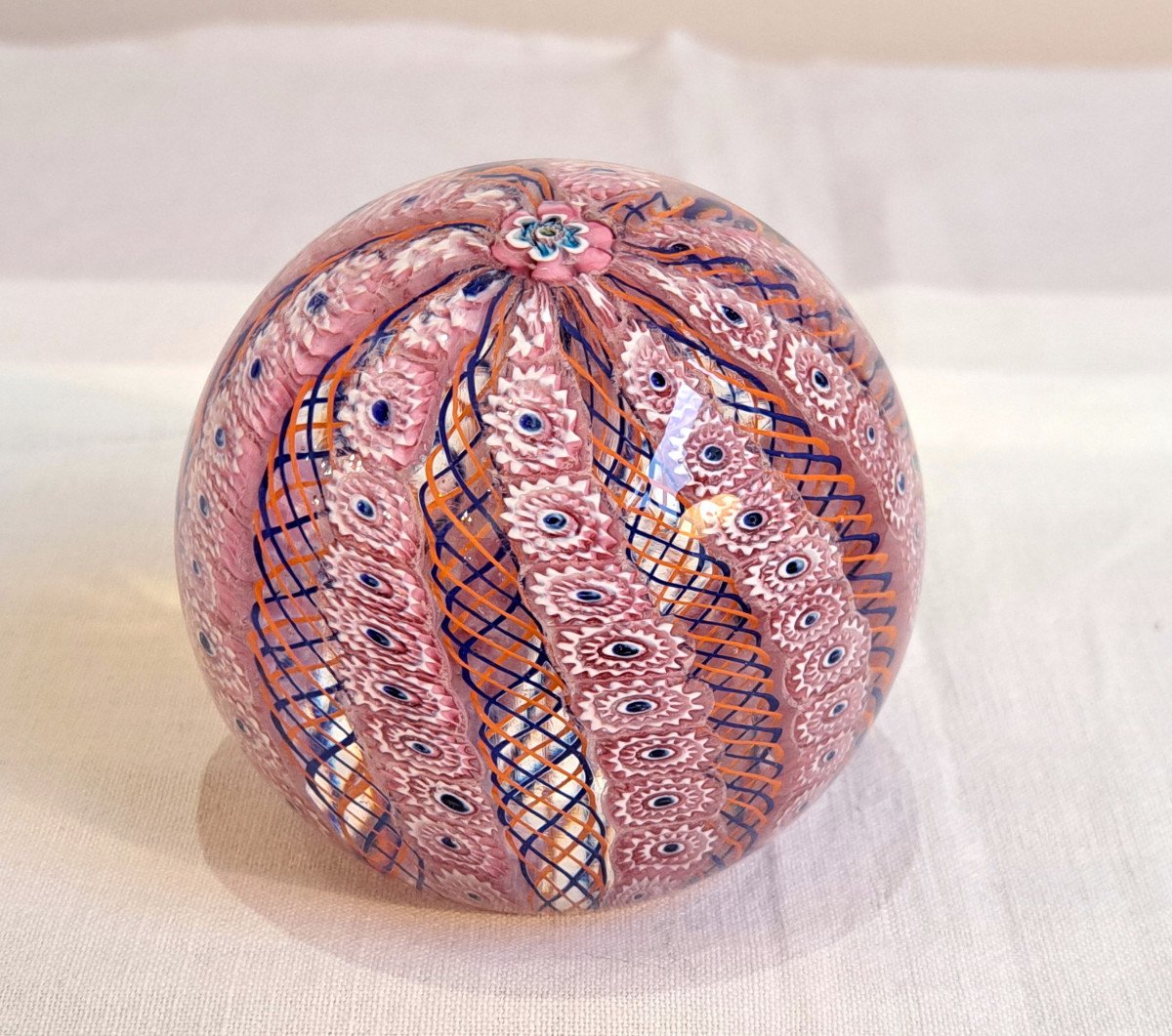 Murano – Boule Presse-papiers Latticino Rose Orange Bleu Et Blanc