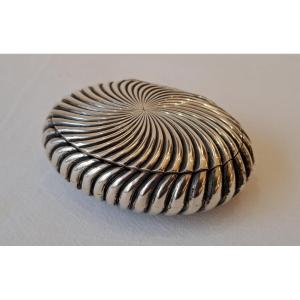  Late 19th Century Oval Box In Sterling Silver