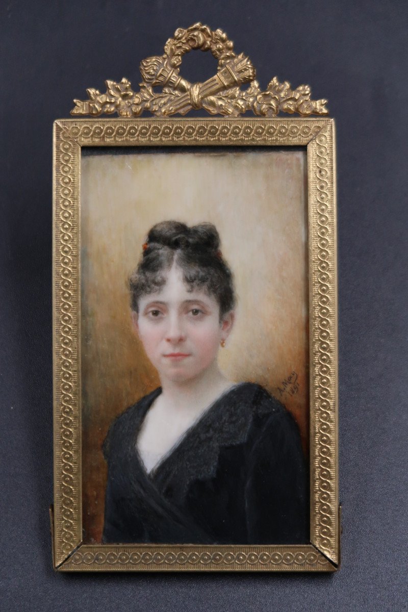 Proantic: Painting, Portrait Of Woman. Arthur Dampier May, Miniature O