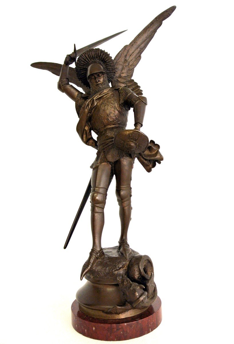 Saint-Michel, statue en bronze d'Emmanuel Frémiet