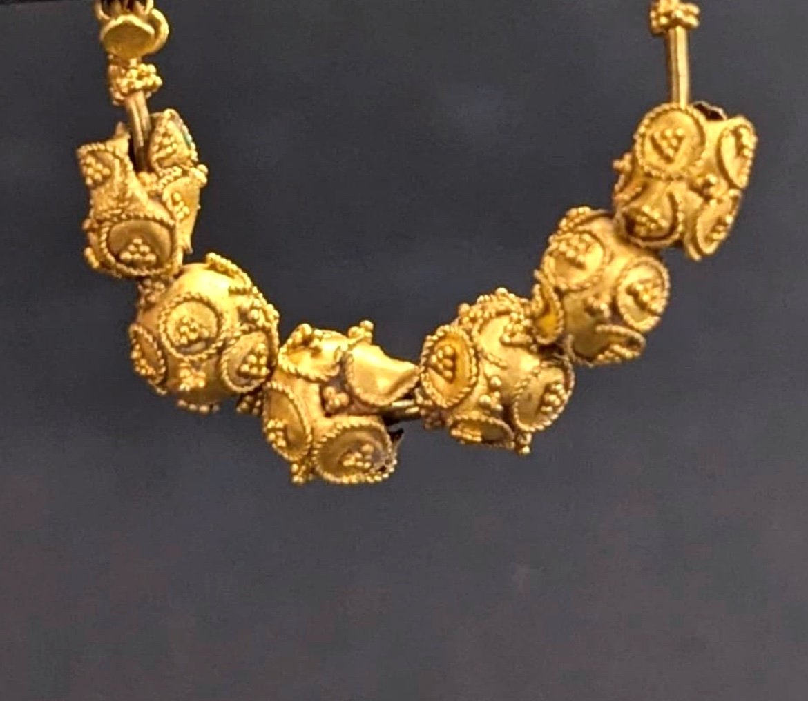 Gold Earring With Grape Seeds, Parthian Culture (-190 Bc + 224 Bc)-photo-2