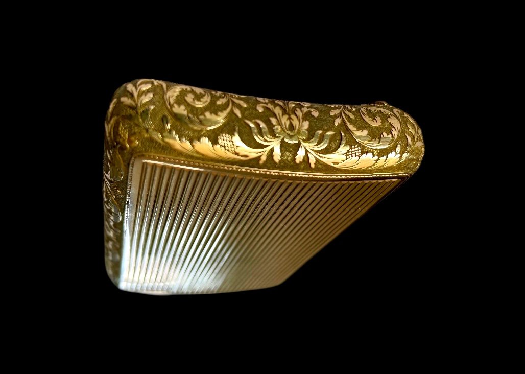 18 Carat Rose Gold Pillbox, 97 Grams, Paris 1819 / 1838