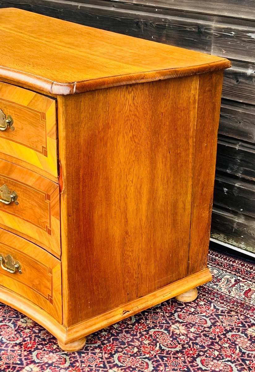 German Walnut Chest Of Drawers From The 18th Century-photo-3