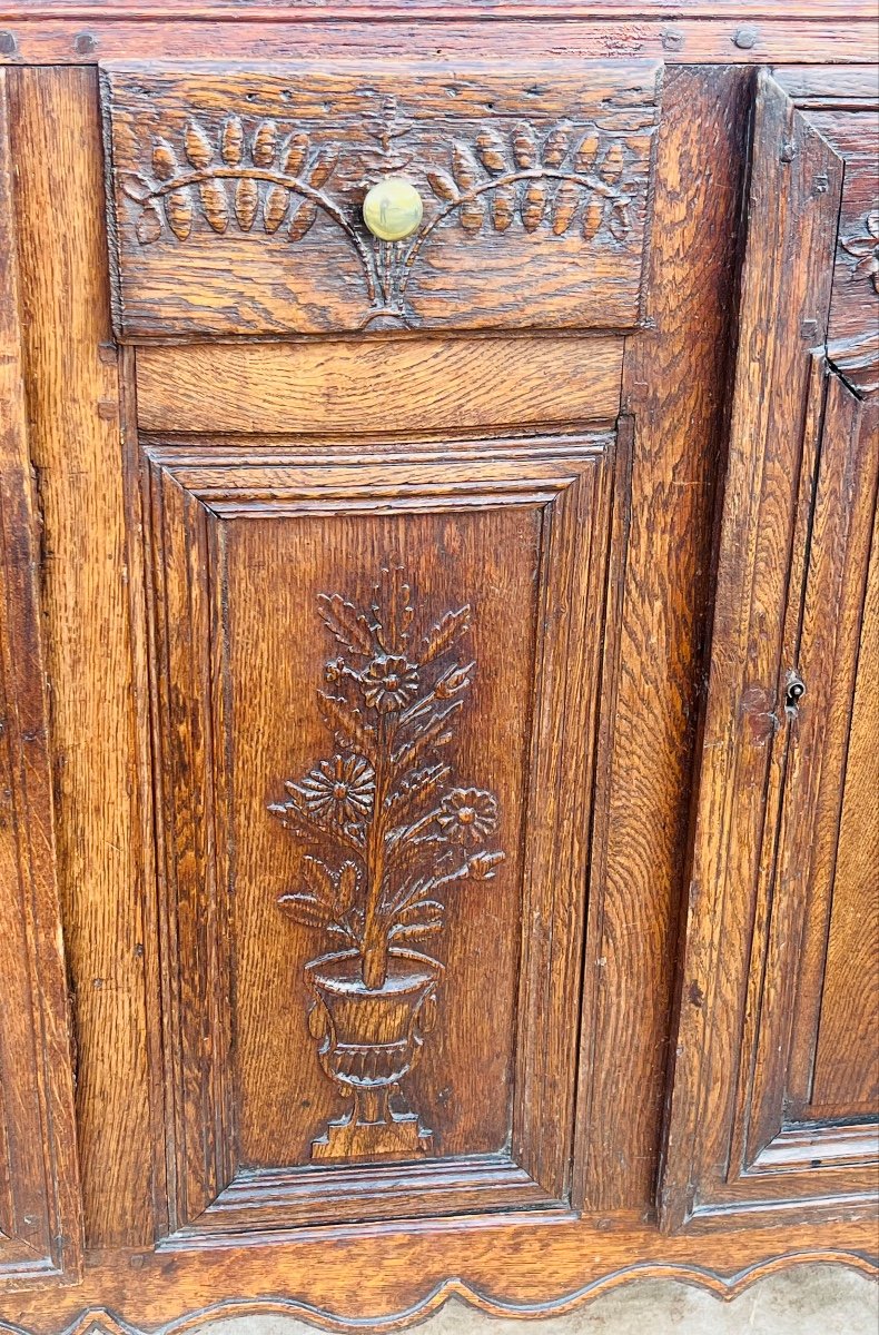 Carved Oak Sideboard From The 19th Century-photo-4