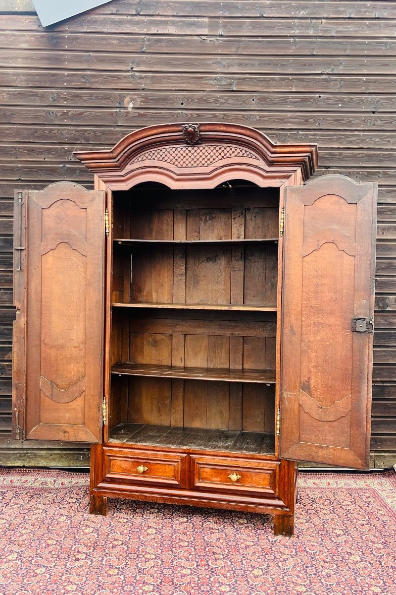 Armoire en chêne mouluré d’époque XVIII éme -photo-1