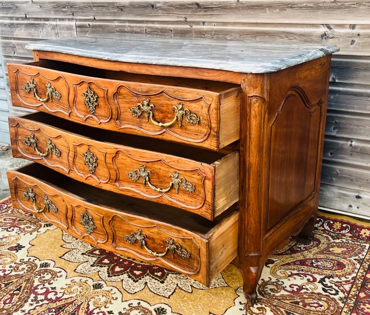 Commode galbée provençale en noyer d’époque louis XV -photo-3