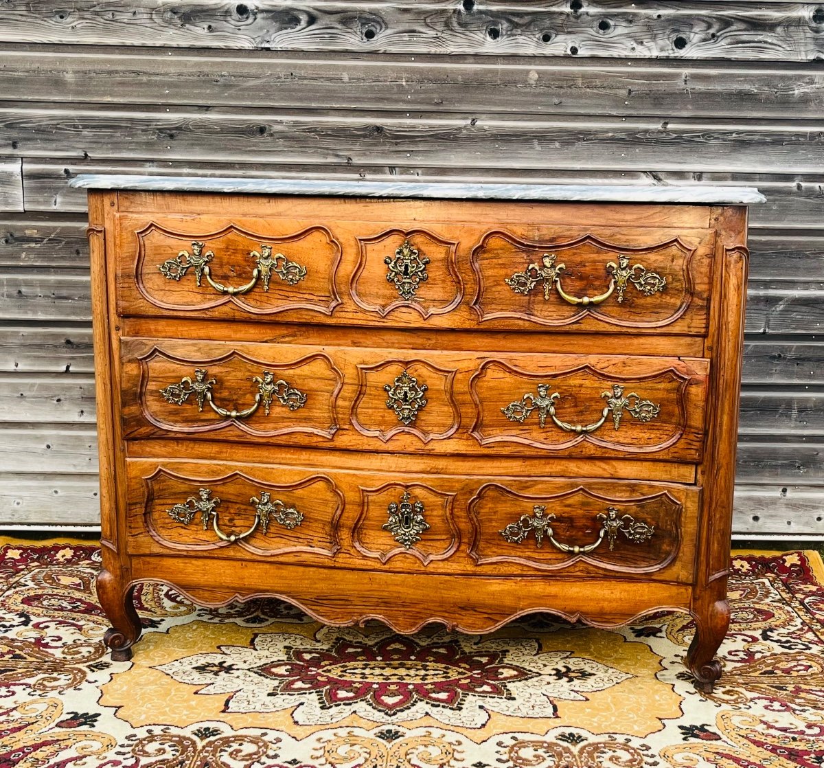 Commode galbée provençale en noyer d’époque louis XV -photo-8