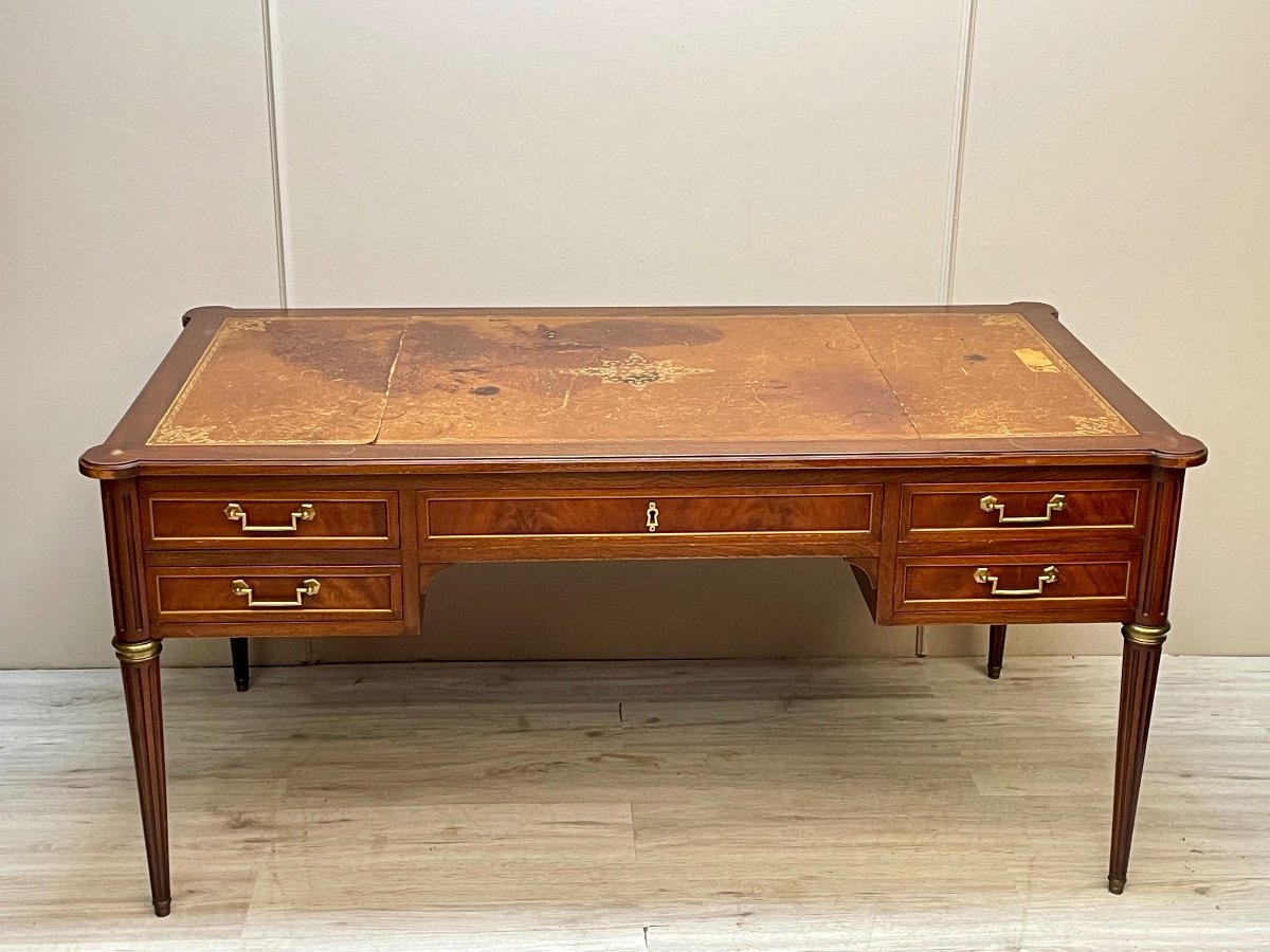 Large Louis XVI Flat Desk In Mahogany From The 19th Century -photo-1