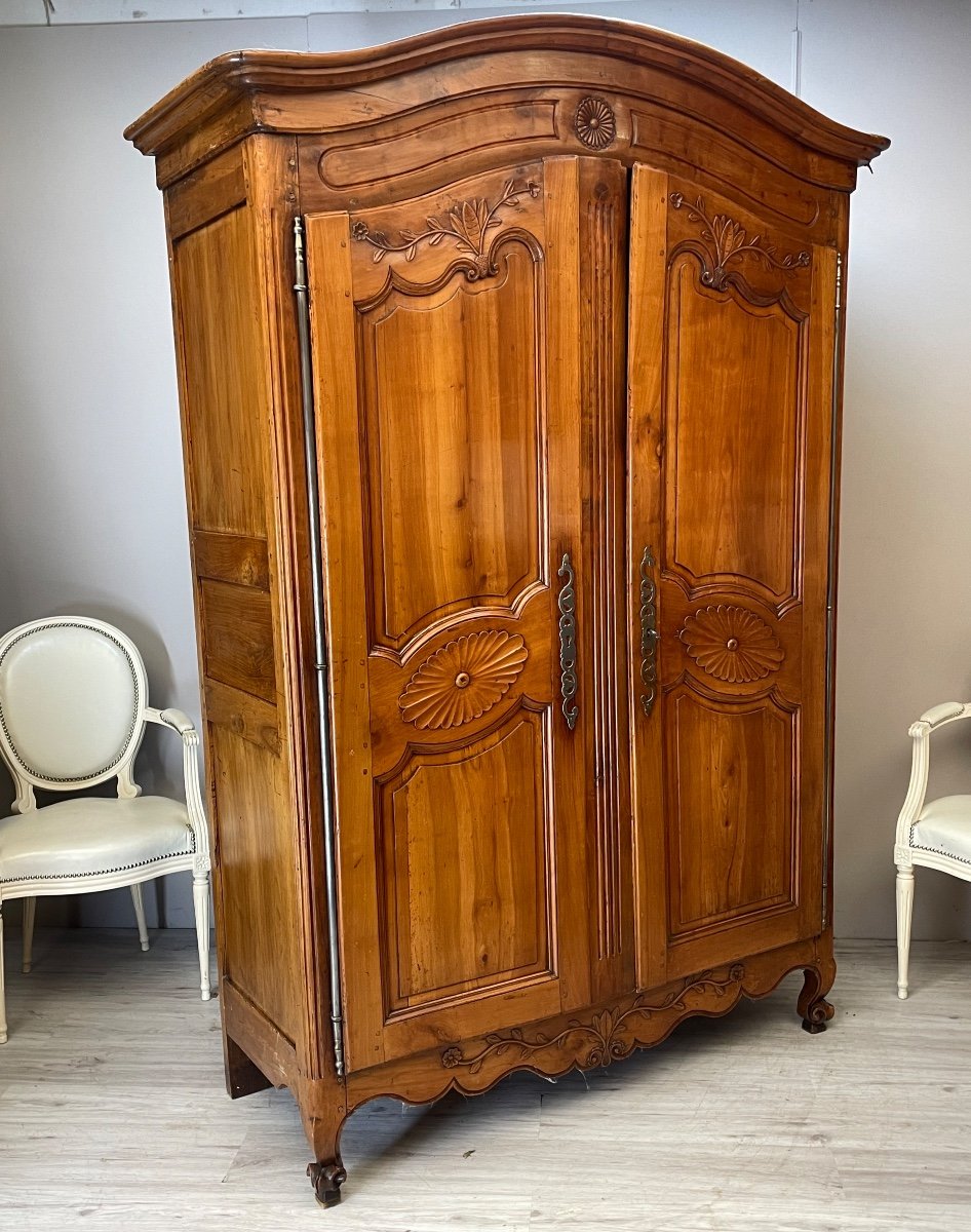 Beautiful Provençal Cherry Wood Cabinet From The Louis XV Period -photo-2