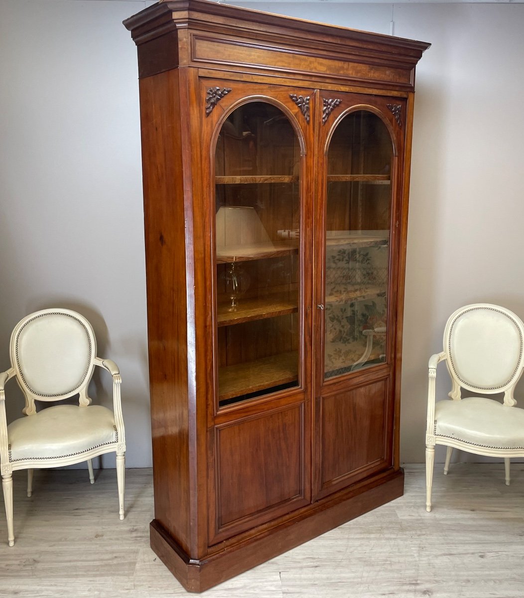 Large 19th Century Flamed Mahogany Bookcase -photo-2