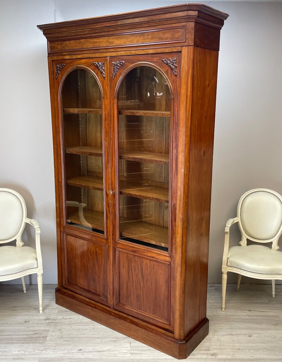 Large 19th Century Flamed Mahogany Bookcase -photo-3