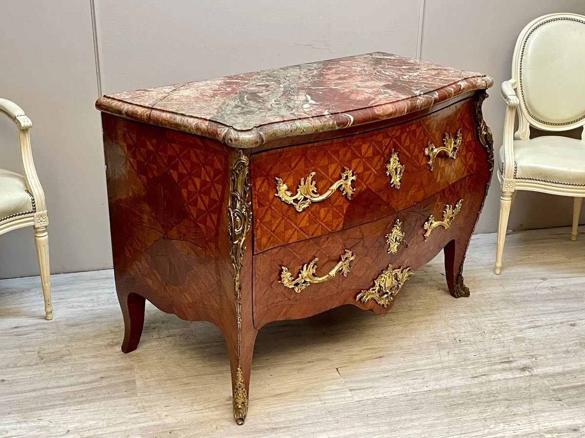 imposante commode galbée Louis XV estampillée fleurs de lys -photo-4