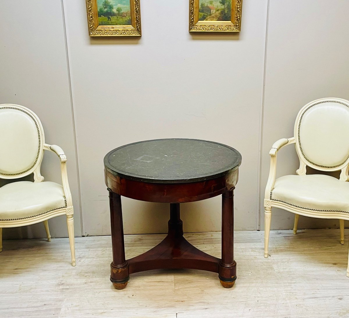 Round Pedestal Table In Flamed Mahogany, Empire Period -photo-1