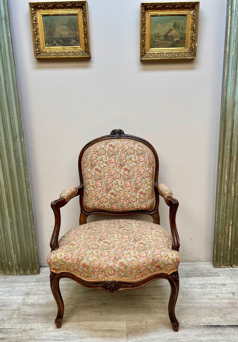 Louis XV Armchair In Walnut From The 18th Century 