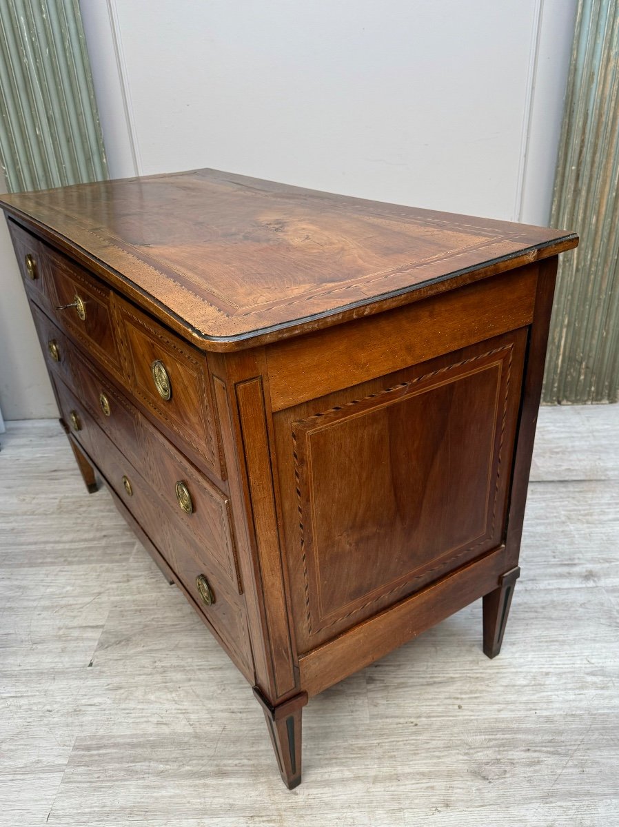 Louis XVI Marquetry Chest Of Drawers -photo-4