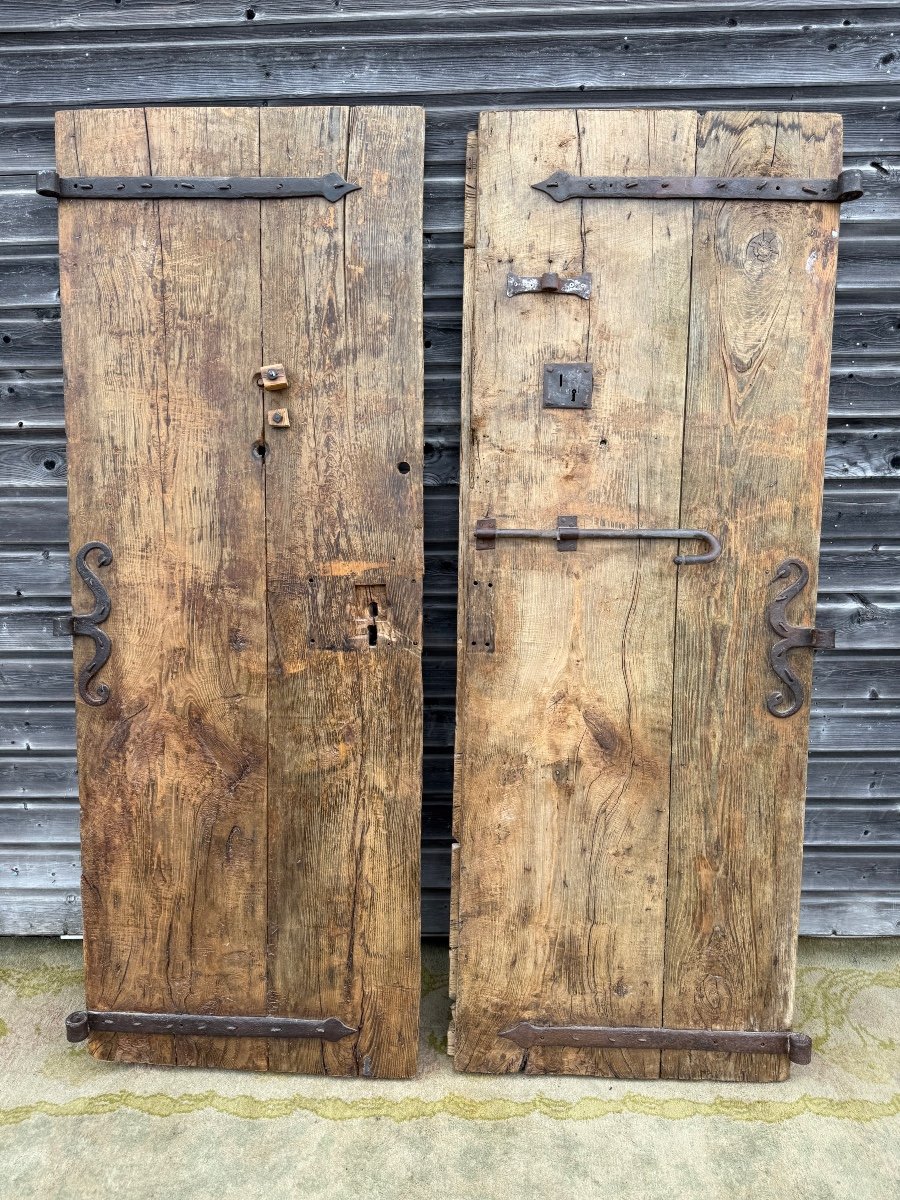  Pair Of 17th Century Provencal Oak Doors -photo-1