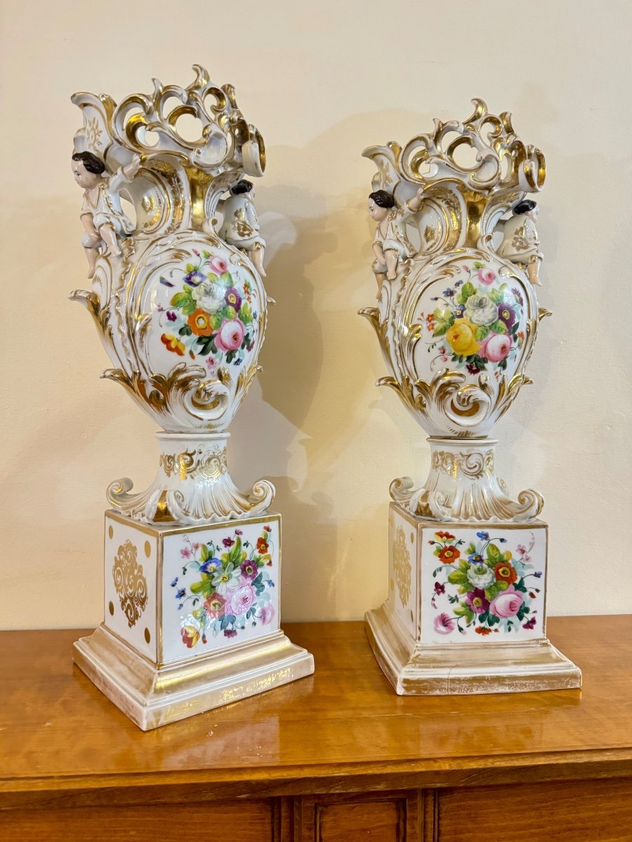 Large Pair Of Old Paris Porcelain Vases Signed Jacob Petit 19th Century -photo-2