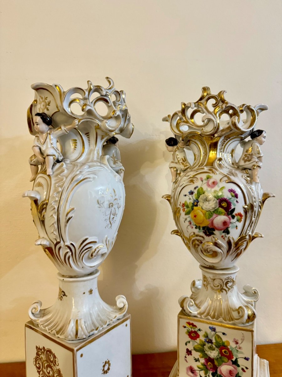 Large Pair Of Old Paris Porcelain Vases Signed Jacob Petit 19th Century -photo-2