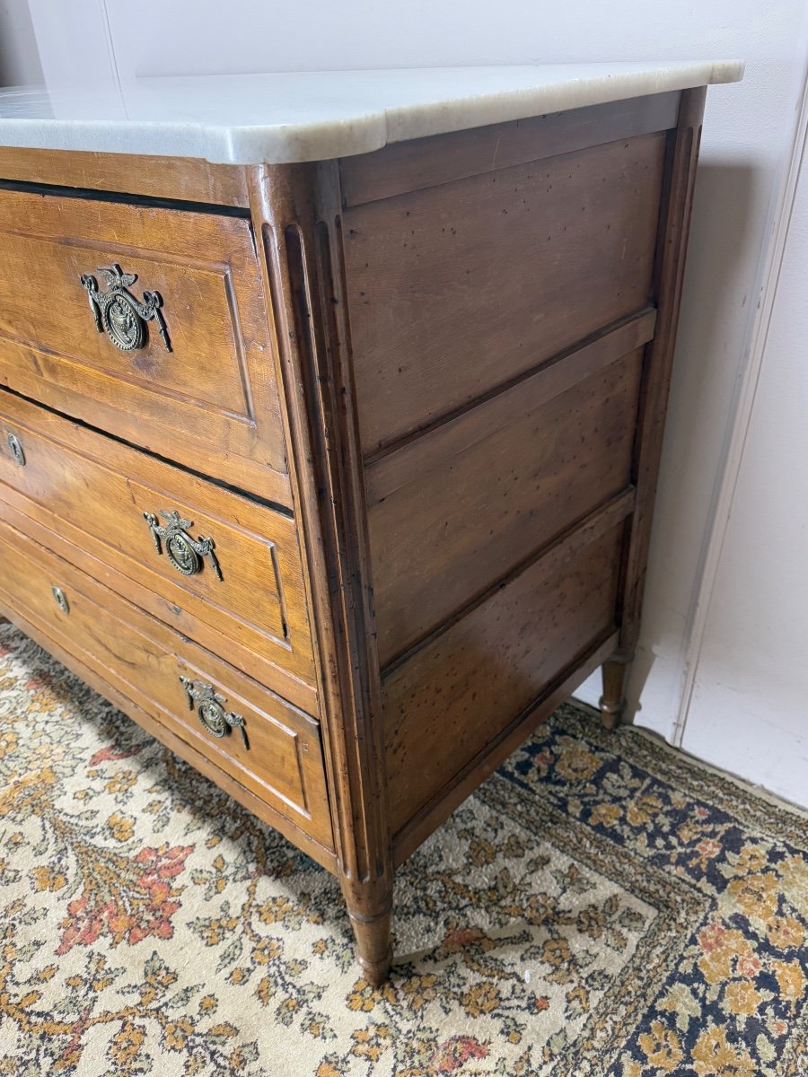 Louis XVI Period Chest Of Drawers In Walnut -photo-1