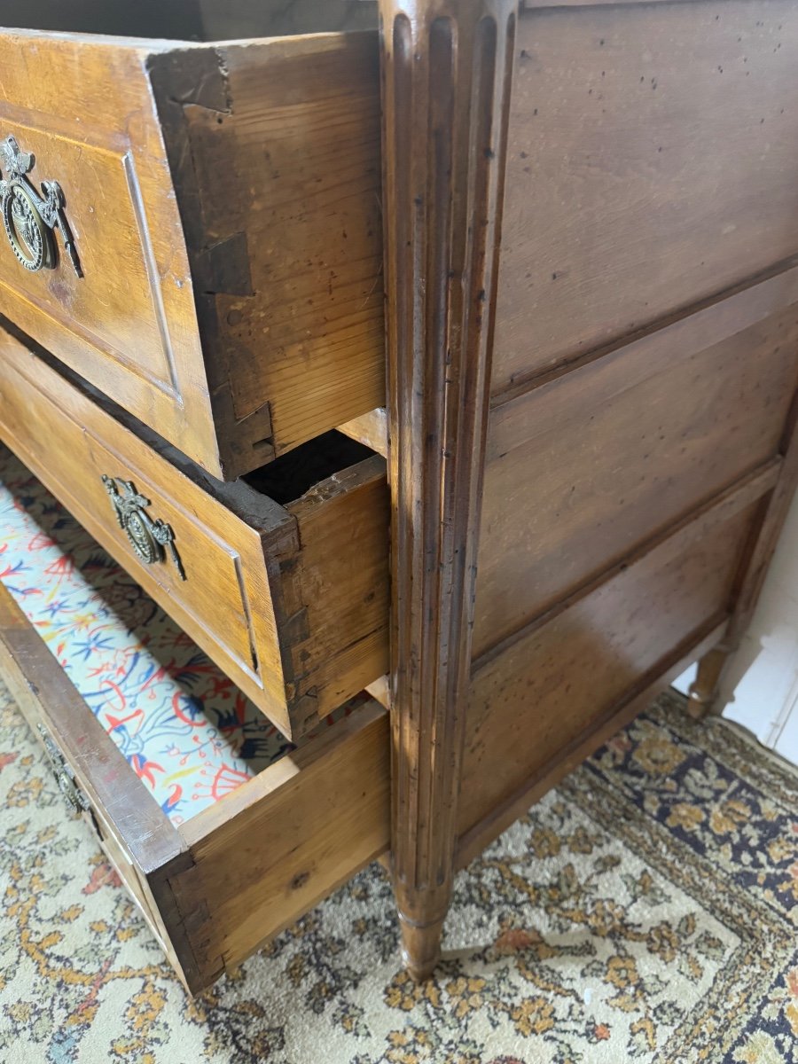 Louis XVI Period Chest Of Drawers In Walnut -photo-2