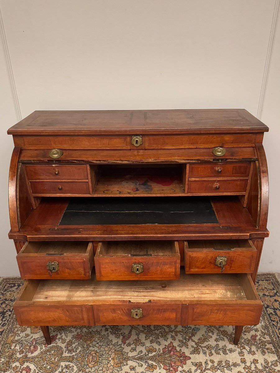 Louis XVI Period Walnut Cylinder Desk -photo-3