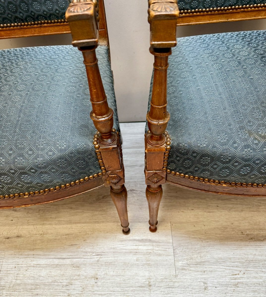 Paire De Fauteuils En Noyer D’époque Directoire -photo-4