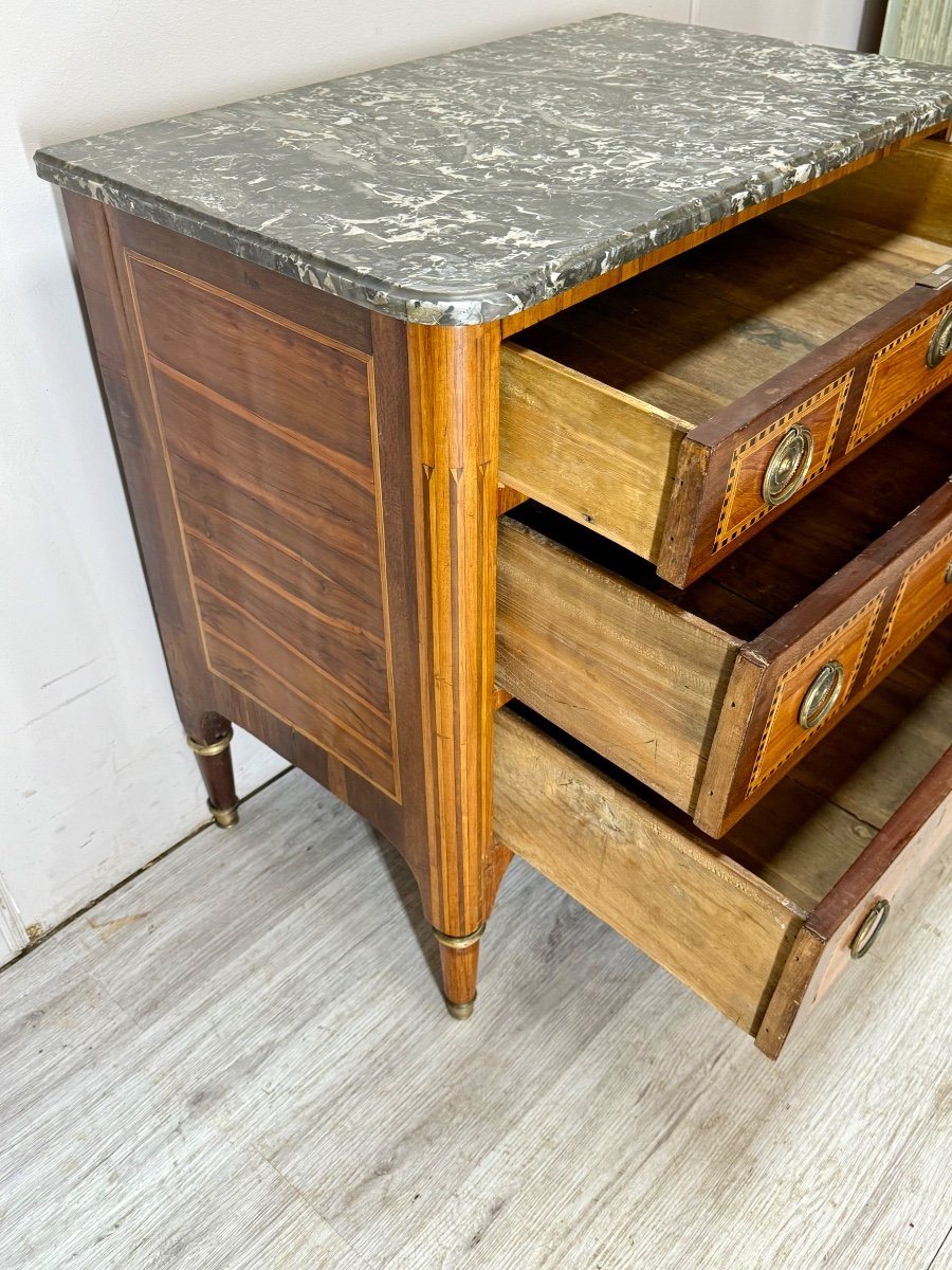 Louis XVI Period Marquetry Chest Of Drawers -photo-2