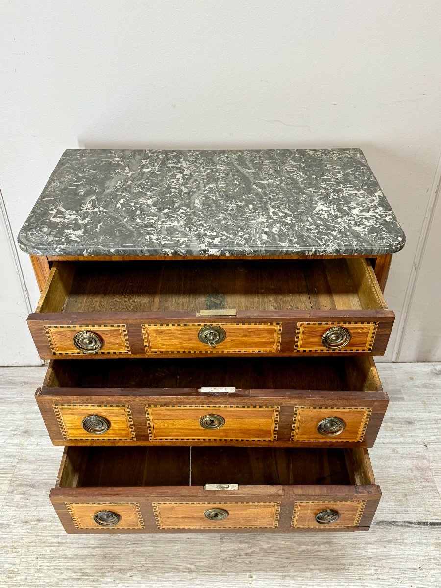 Louis XVI Period Marquetry Chest Of Drawers -photo-1