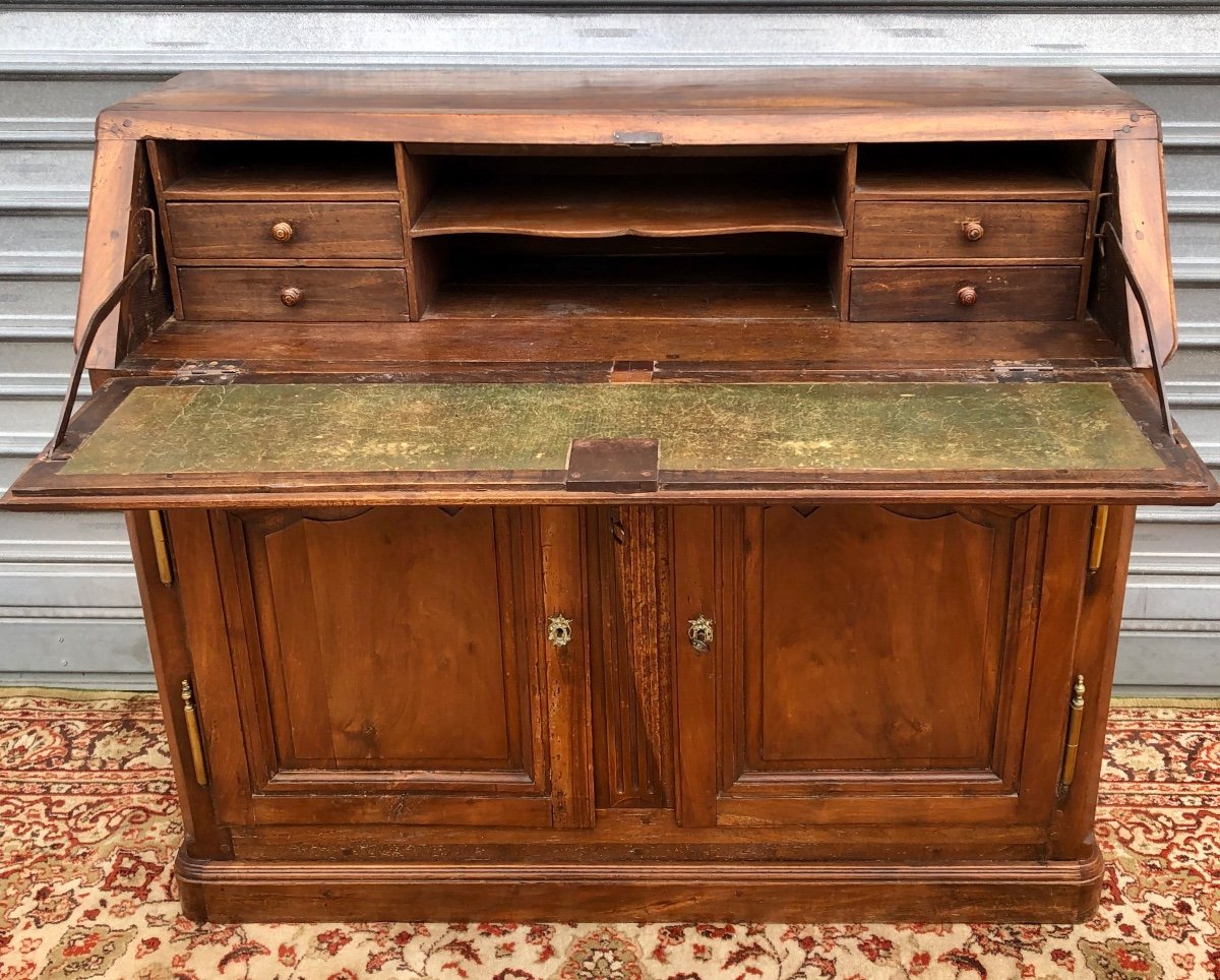 17th Century Walnut Slope Desk-photo-1