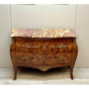 Imposing Curved Louis XV Chest Of Drawers In Marquetry 