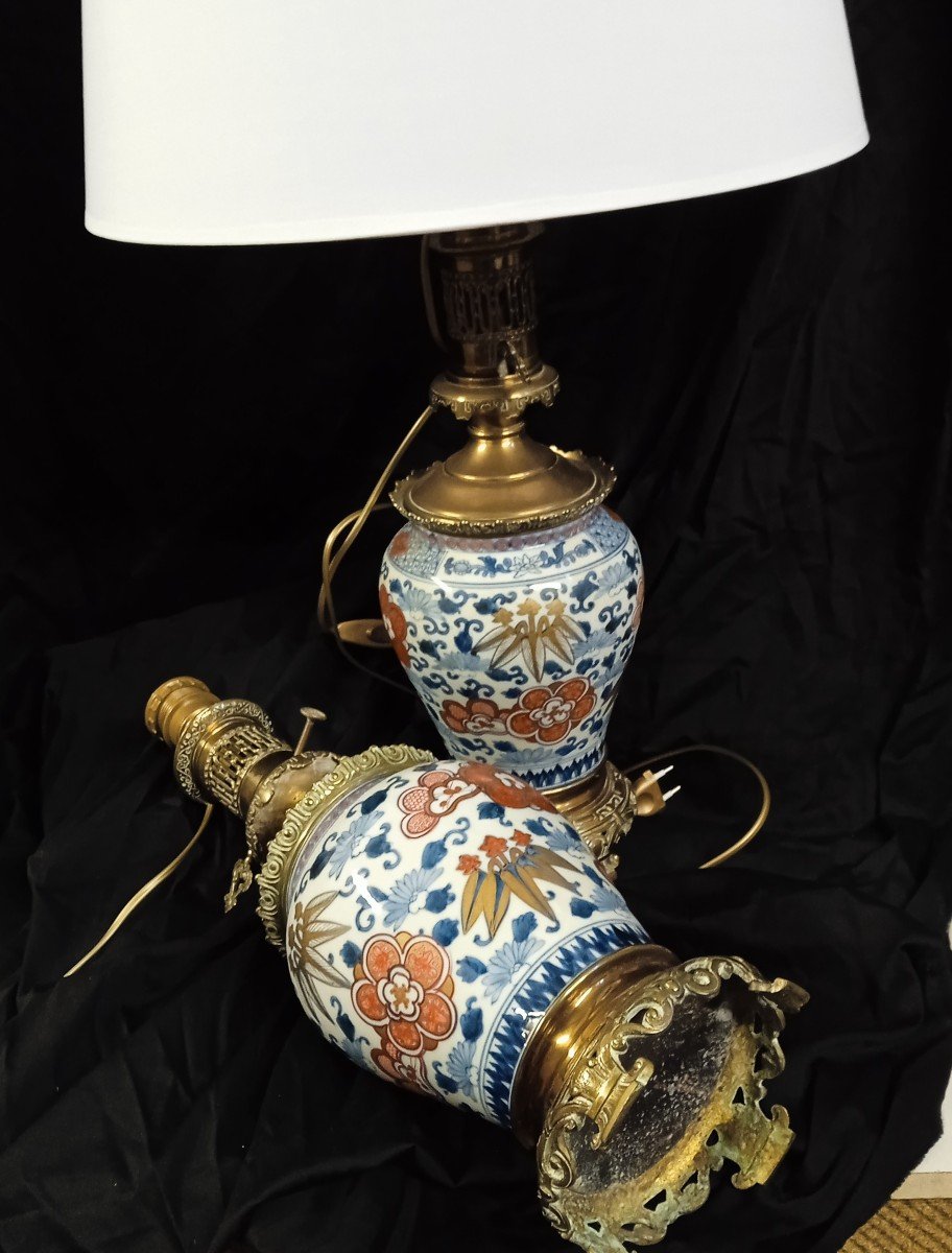 Paire De Lampes En Porcelaine Décor Imari XIX