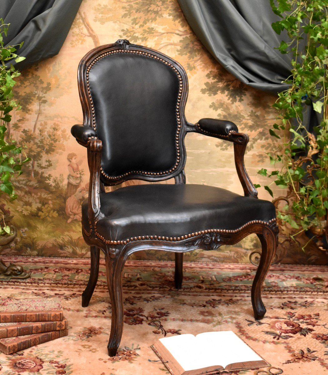 Fauteuil Cabriolet d'époque Louis XV,  Cuir Noir, XVIII ème