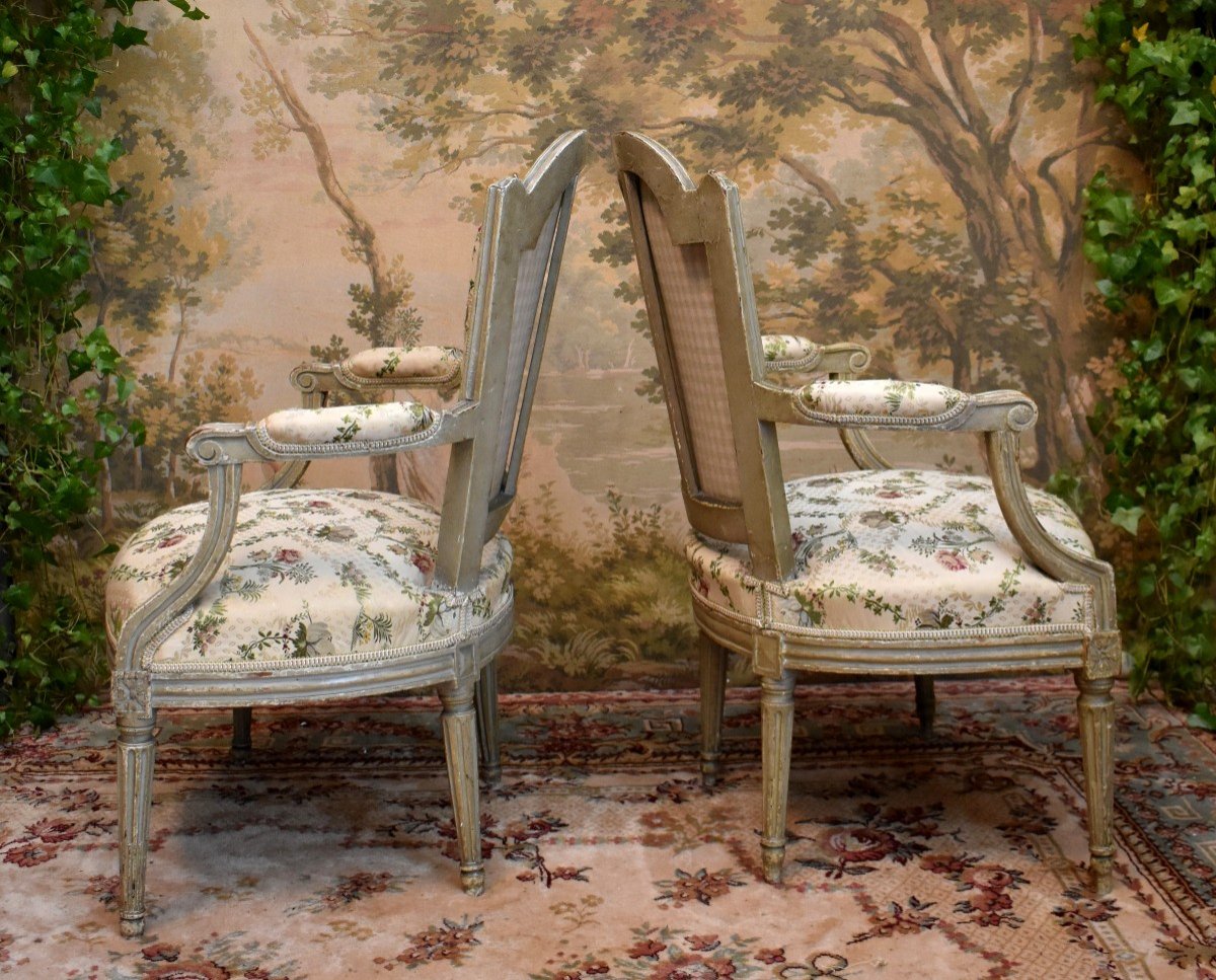 Deux Fauteuils Cabriolets d'époque Louis XVI, l'Un Estampillé Jullienne, Vers 1775-photo-1