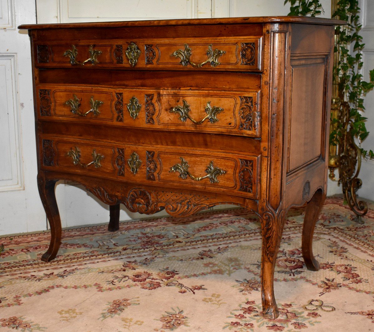 Transition Commode, Walnut, Eighteenth Century-photo-4