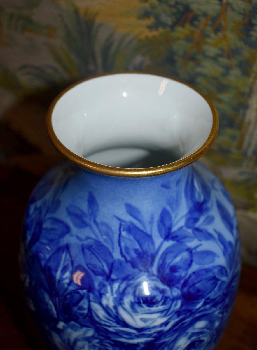 Large Vase Decorated With Roses, Limoges Porcelain, Shades Of Blue Entirely Hand Painted-photo-6