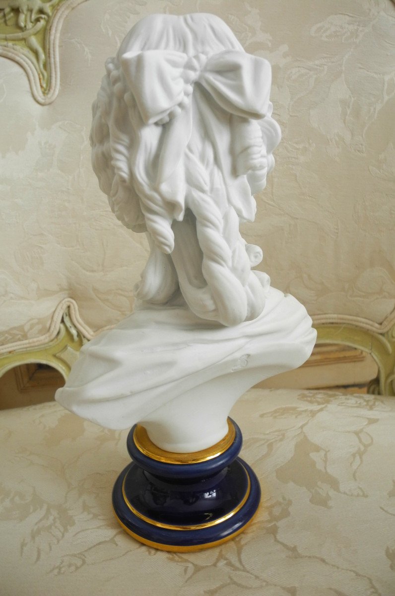 Sèvres. Buste De Marie Antoinette En Biscuit De Porcelaine.-photo-2