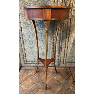 Tripod Pedestal Table