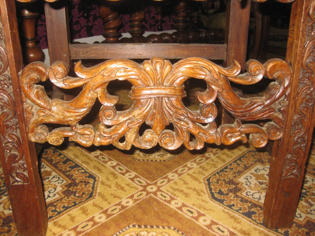 Chaise Renaissance Italienne En Noyer .-photo-3