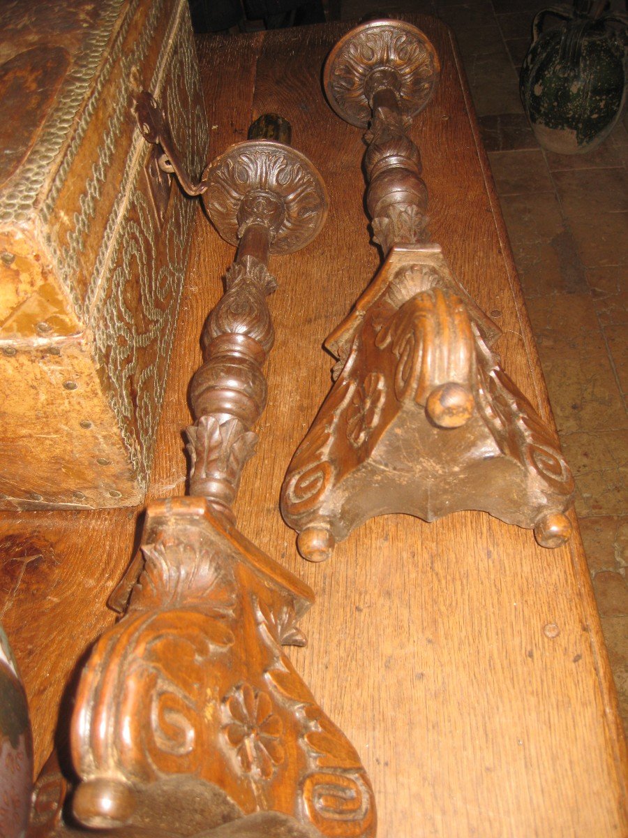 Pair Of Spades Candlesticks In Walnut Nineteenth.-photo-3