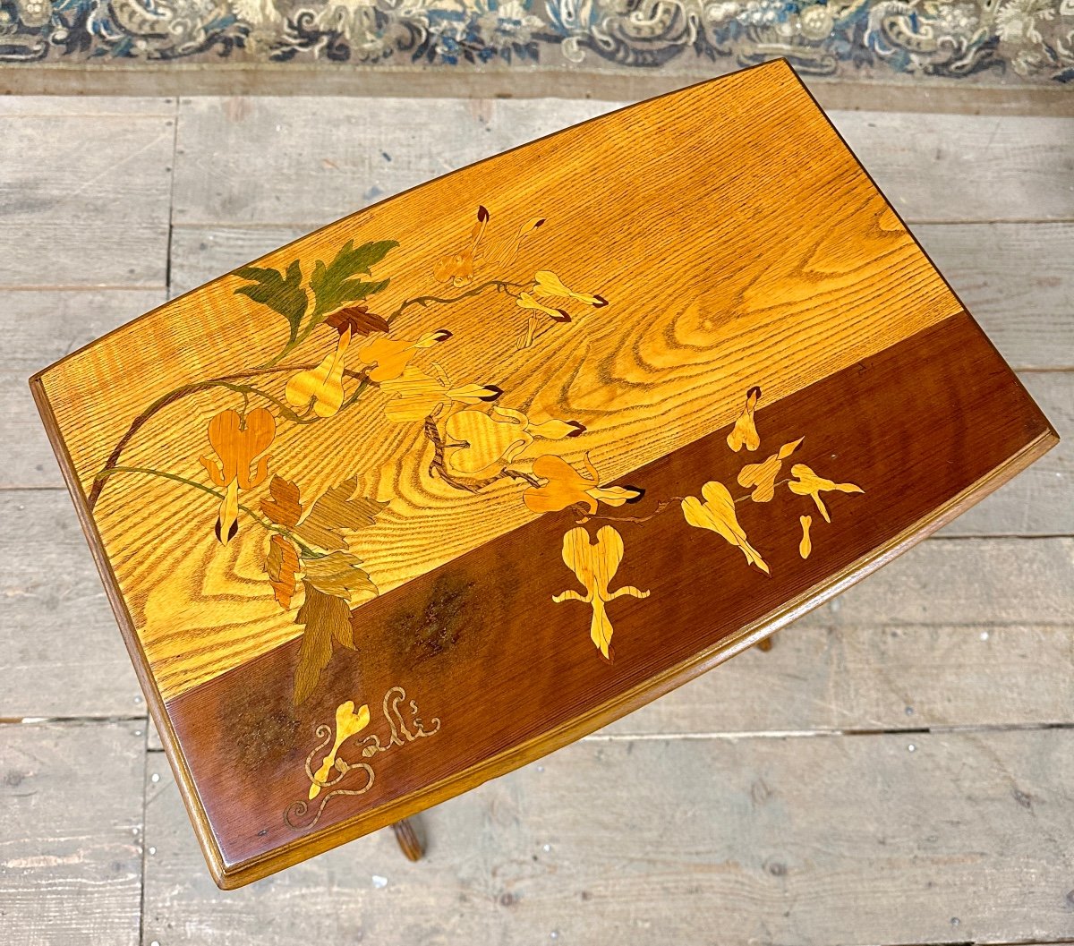 émile Gallé - Table à Tiroir En Marqueterie Et Bois Sculpté De Forme Naturaliste. Art Nouveau-photo-3