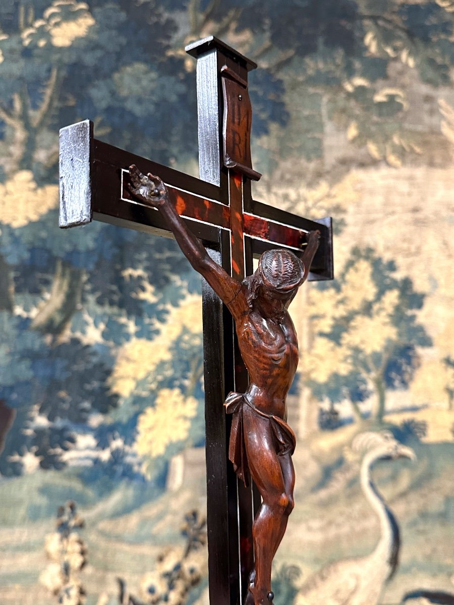 Crucifix In Boxwood And Tortoise Shell. Flemish Work From The 18th Century. Christ On The Cross-photo-3