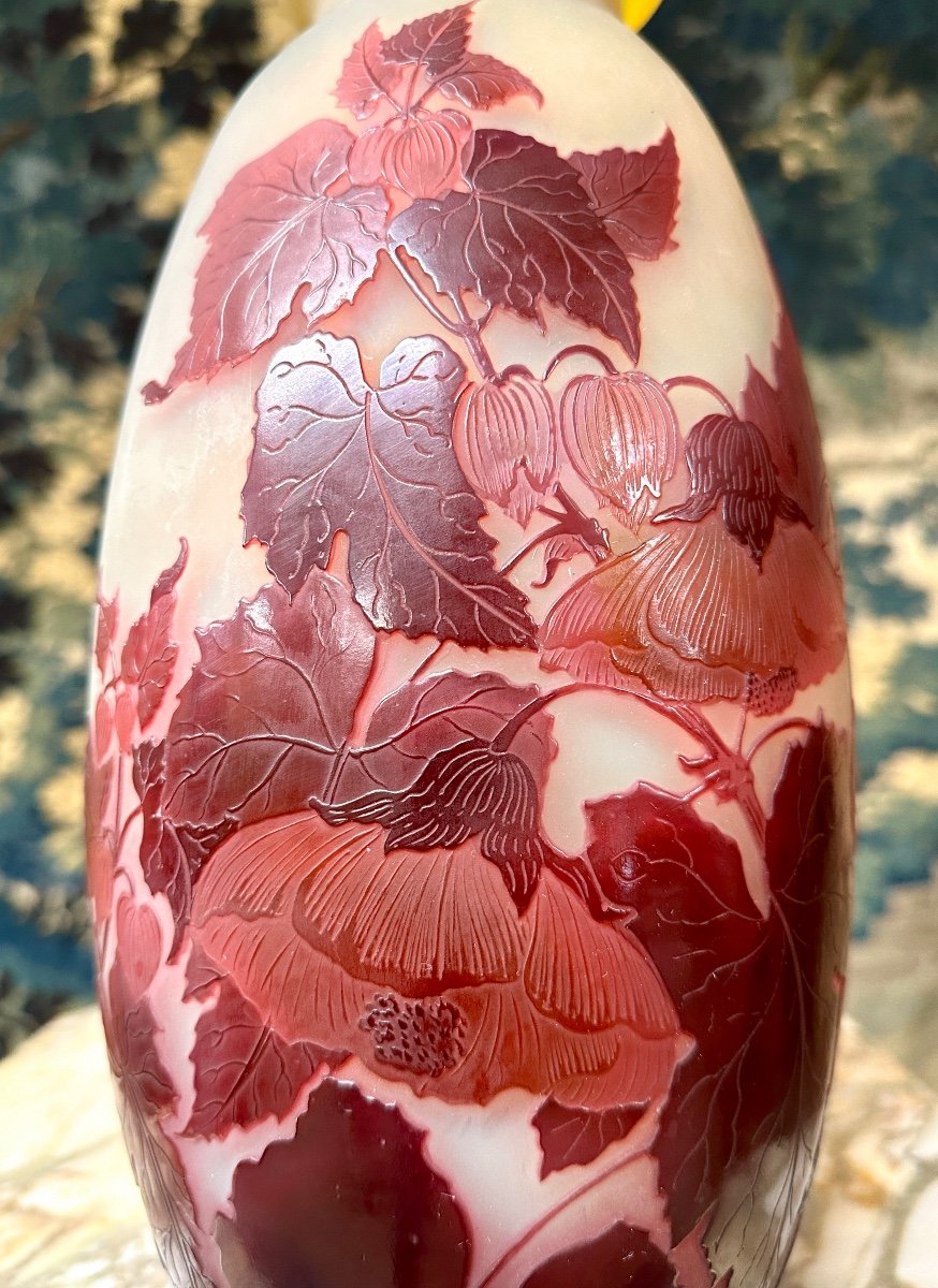 émile Gallé - Vase Aux Abutilons Rouges En Verre Multicouche. Pâte De Verre Art Nouveau-photo-4