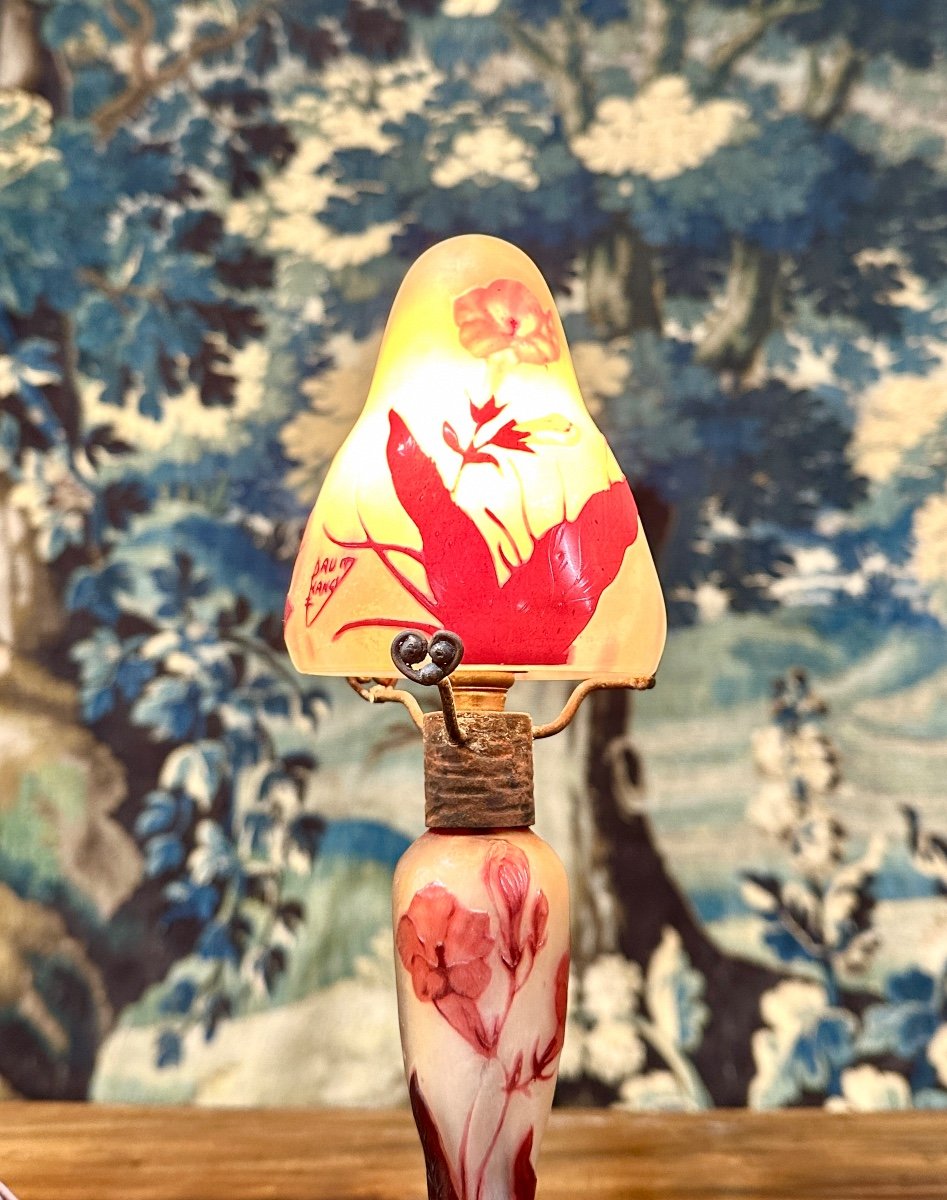 Daum Nancy - Small Lamp Or Night Light With Pink Tobacco Flowers. Art Nouveau Glass Paste-photo-4